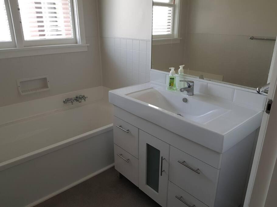 Handy Location - 3Brd Home! Timaru Zewnętrze zdjęcie